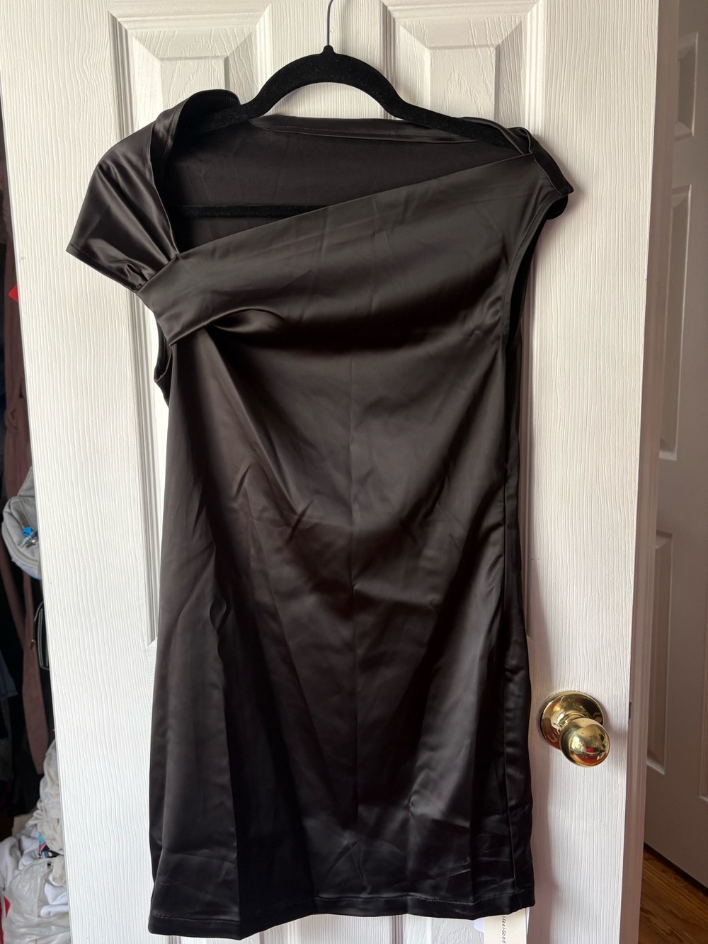 Commense Black One-Shoulder Satin Dress